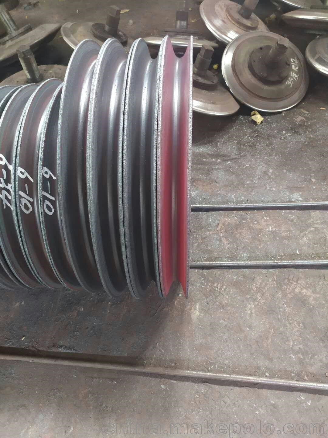 港機(jī)滑輪熱軋加熱
