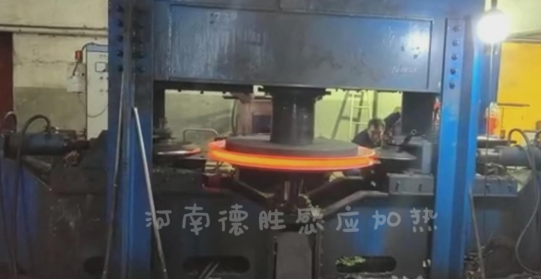 港機(jī)滑輪中頻加熱設(shè)備