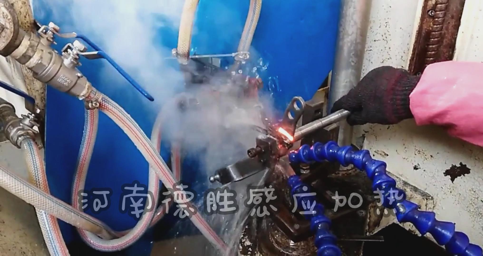 撥叉高頻淬火設(shè)備