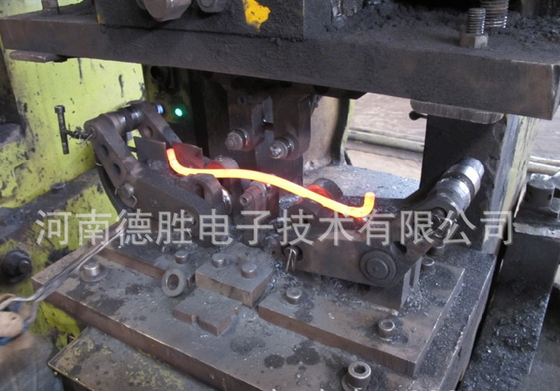 鐵路彈條扣件高頻加熱鍛造