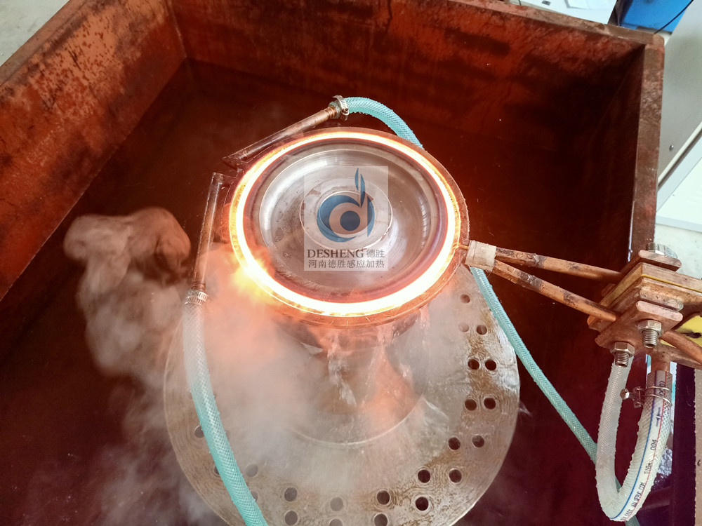 輪子中頻淬火機